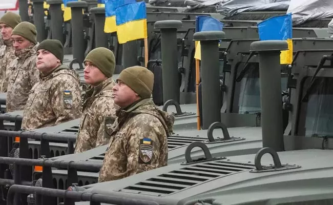 Ukraine Army Predicts Russia Will End War On May 9th - Sakshi