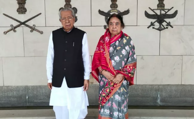 AP Governor Biswabhushan Pays Tribute At National War Memorial Delhi - Sakshi