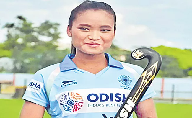 FIH Womens Junior World Cup: India defeats Wales in Pool D opener - Sakshi