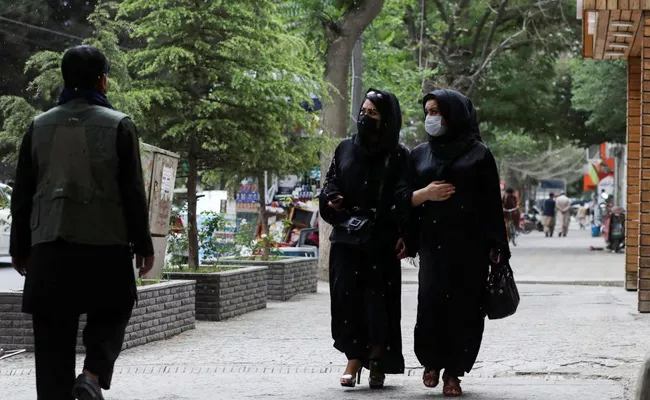 Taliban Asked Women Employees In Afghanistan To Send Male Relative To Their Job - Sakshi