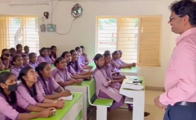 Andhra Pradesh Govt to Launch Spoken English Classes in Government Schools - Sakshi