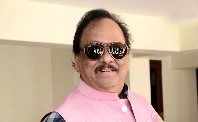 Tollywood Actor Krishnam Raju Passes away, With Post Covid Effects - Sakshi