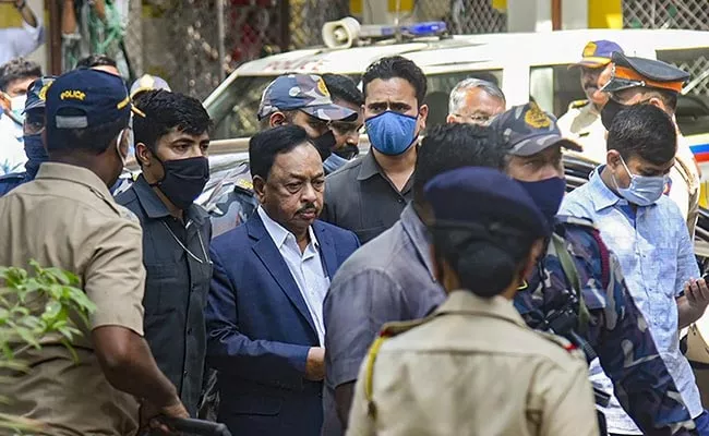 Union Minister Narayan Rane Fined Over Illegal Construction - Sakshi