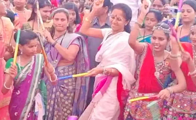 Have Ever Seen Baramati MP Supriya Sule Garba Dance Navratri Utsav 2022 - Sakshi