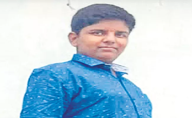 Crime News: 15 Year Old Boy Hangs Self In Hyderabad - Sakshi