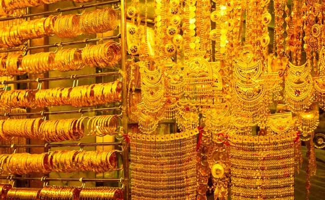 How much gold can you take from Dubai to India Details Here - Sakshi