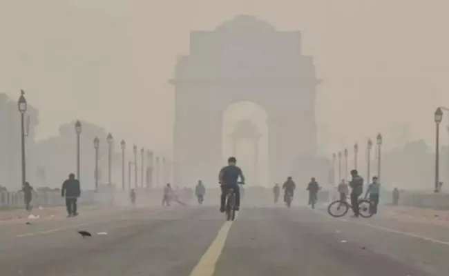 National Capital Delhi Dangerous Air Quality - Sakshi