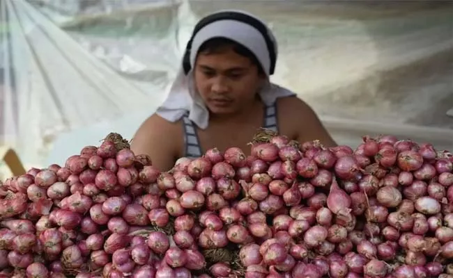 Onions Became Luxury In The Philippines - Sakshi