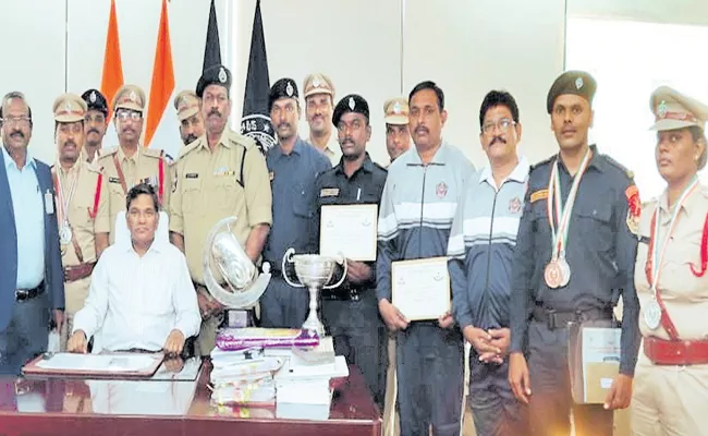 Andhra Pradesh Police Tops In Police duty meet - Sakshi