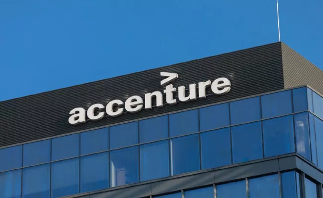 Accenture delaying joining of new employees by up to 1 year - Sakshi
