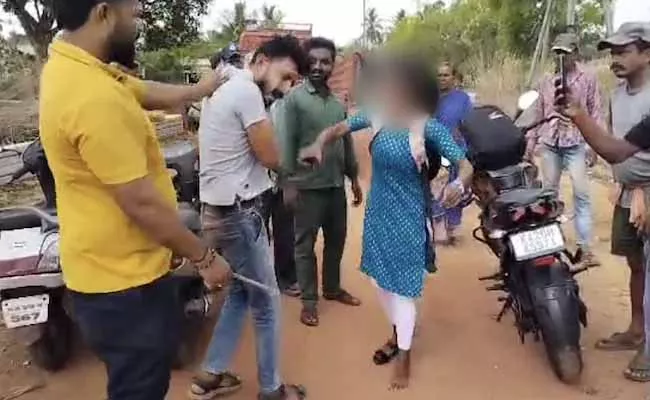  Karnataka College Student Beaten With Slippers Man Allegedly Harasses - Sakshi