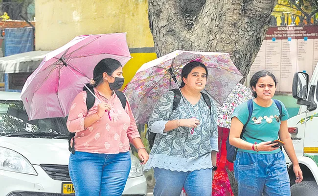 Delhi Heatwave: Blistering Heat Sweeps Capital City - Sakshi