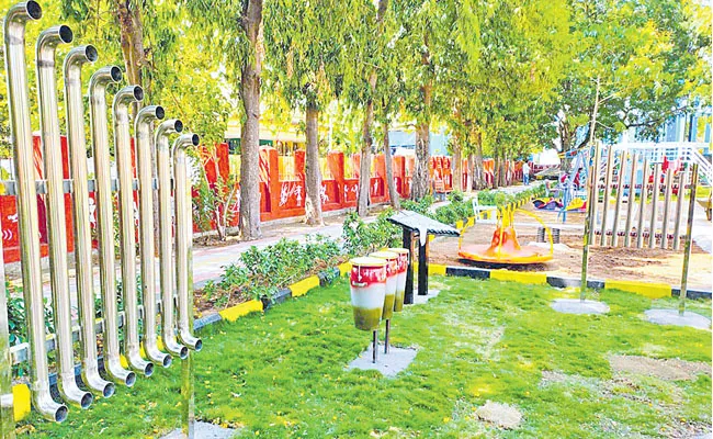 A special park for the blind in Khammam - Sakshi