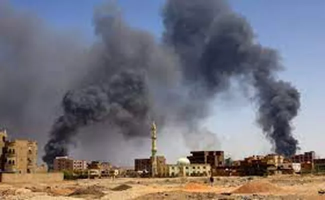 17 including 5 children killed in Air strike in Sudan Khartoum - Sakshi