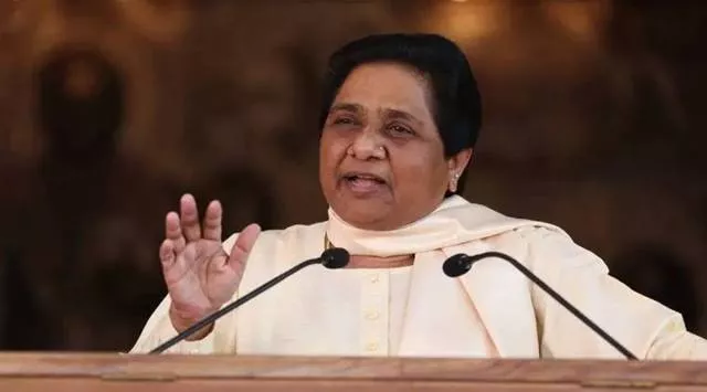 Mayawati Agrees Rahul Gandhi Statement on Muslims and Dalits - Sakshi