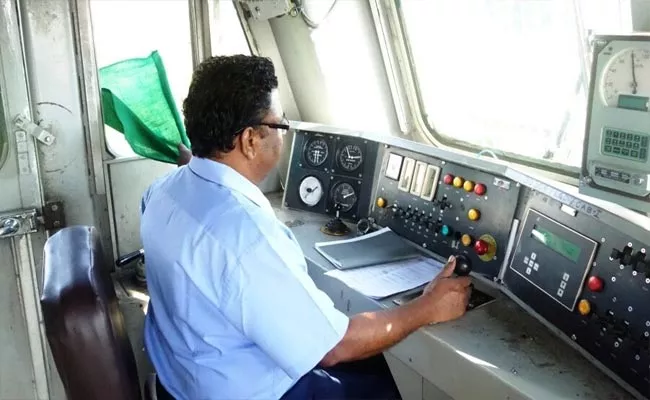 Odisha Train Accident: Loco Pilot Shortage In South Central railway - Sakshi