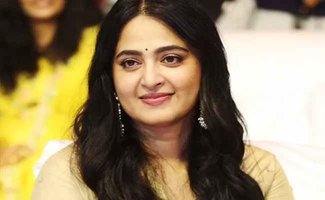 Anushka Shetty Get Marriage Proposal From Tollywood Star Director - Sakshi
