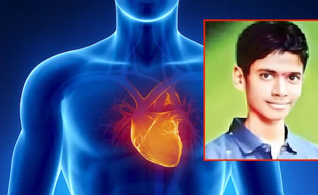 Khammam Govt School Student Dies With Heart Attack - Sakshi