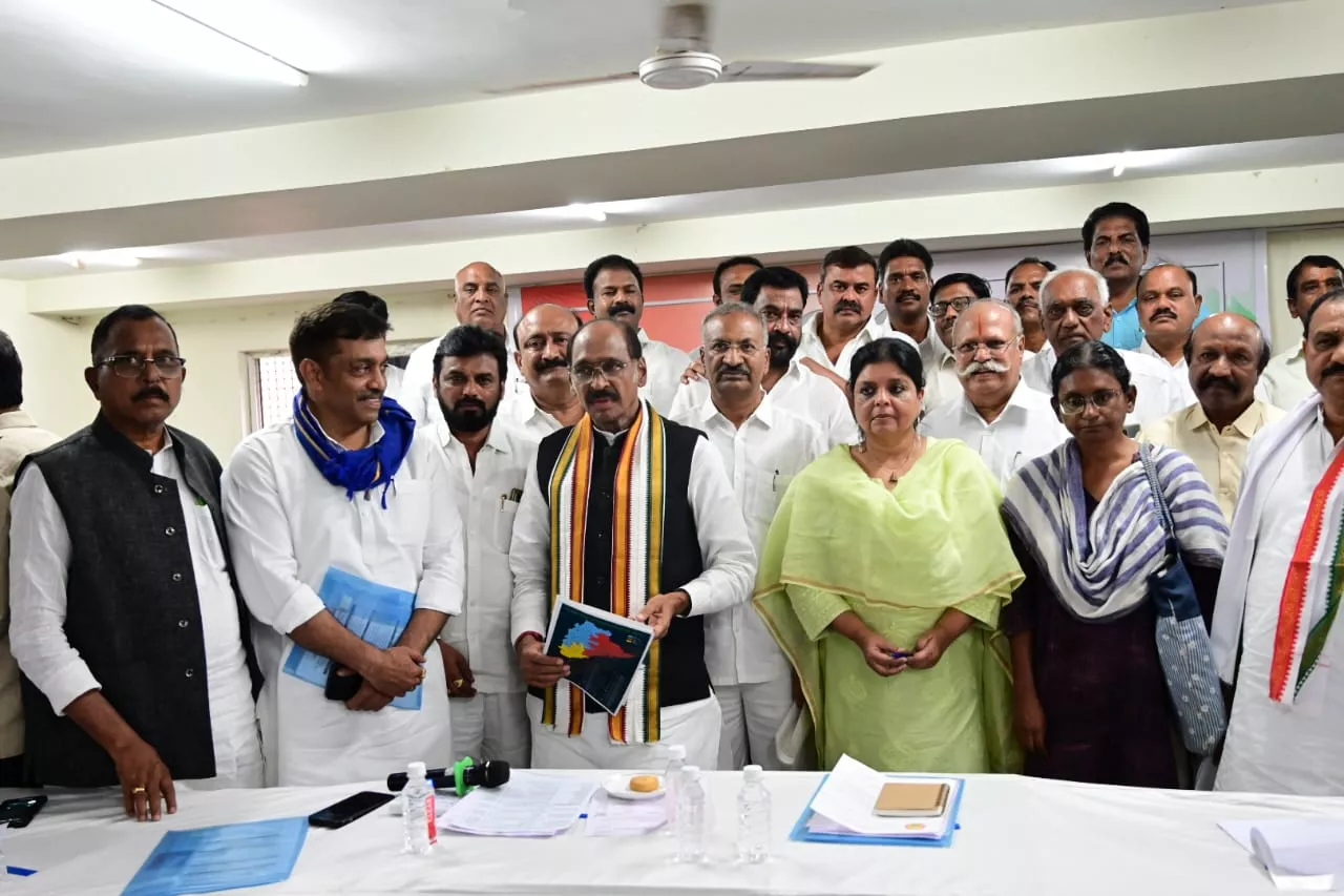 TS Elections 2023: Gap between Kamma and Velama in Telangana ? - Sakshi