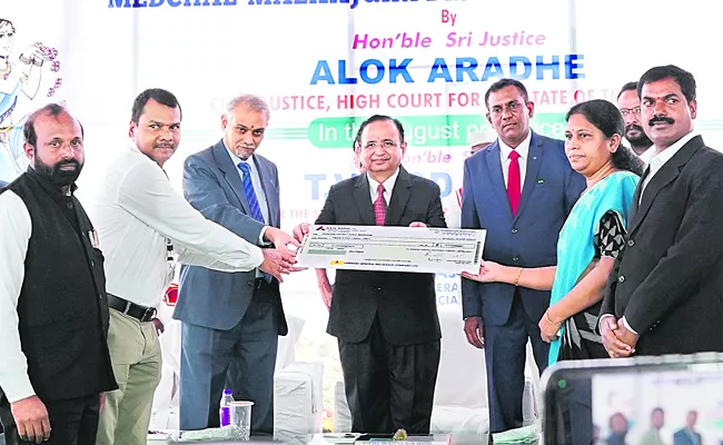 Justice Alok Aradhe: Speedy justice is a fundamental right under constitution - Sakshi