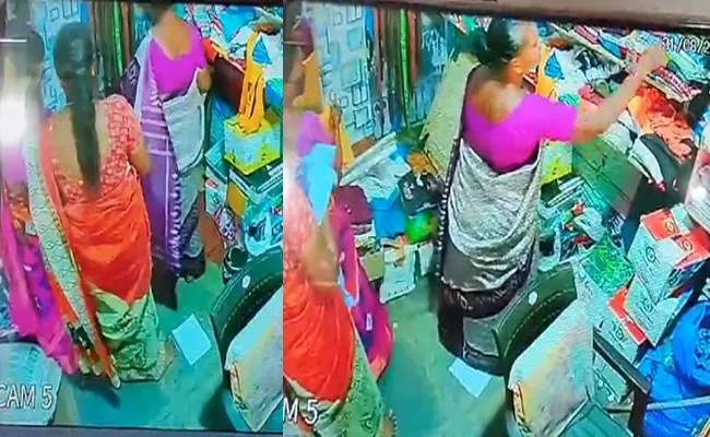 Woman Thief halchal At Mahabubabad Caught On Ca,era - Sakshi