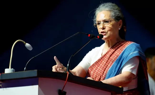 Israel-Hamas war: Sonia Gandhi condemns India skipping UN vote on Israel - Sakshi