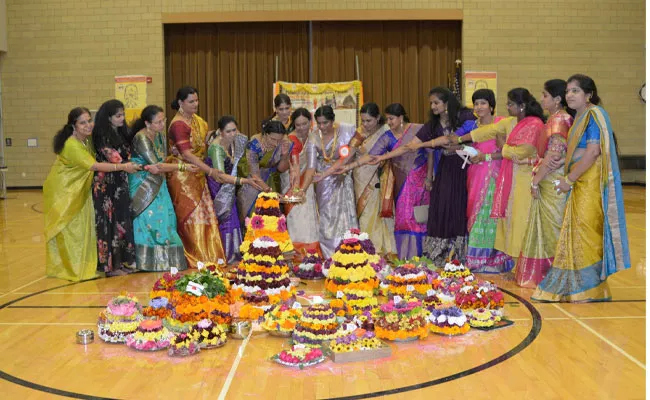 Bathukamma Dasara Celebrations Held In Portland City Charter - Sakshi