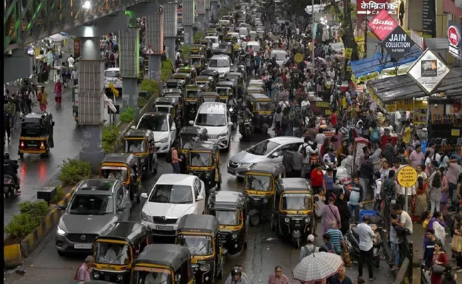 Top Cities With The Worst Traffic In The World - Sakshi