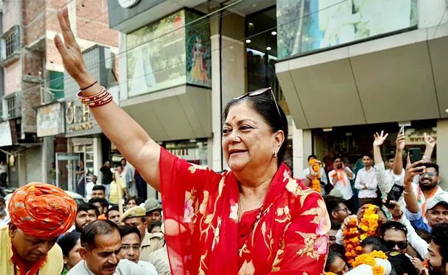 former cm vasundara raje gives clarity on her political retirement - Sakshi