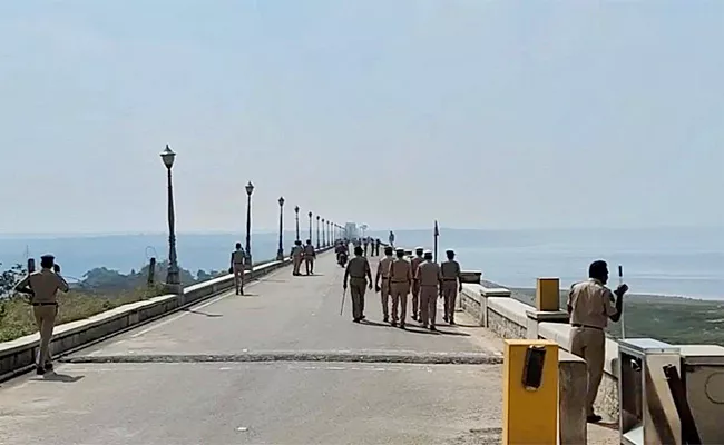 Crpf Forces Deployed At Nagarjuna Sagar Dam - Sakshi