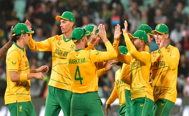 Cricket South Africa Has Announced All Format Squad For Series Against India - Sakshi