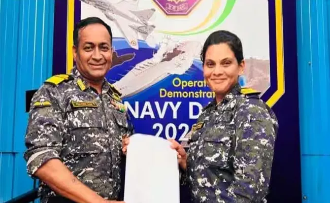 Prerna Deosthalee Is The First Woman To Command Indian Navy Warship - Sakshi