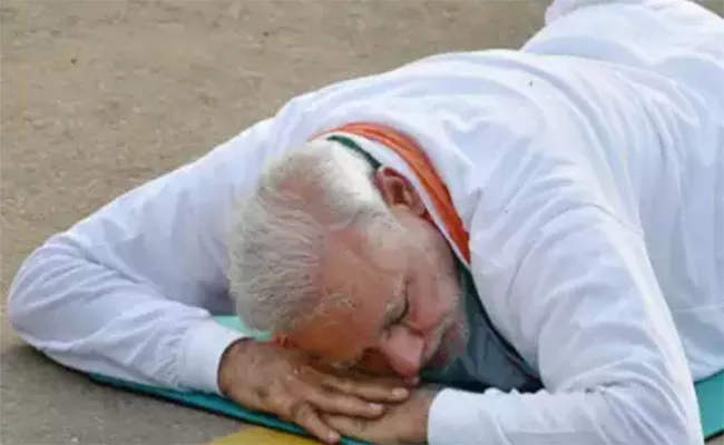 Prime Minister Goes into Deep Sleep in 30 Seconds - Sakshi