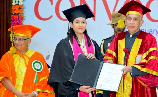 Naina Jaiswal Receive Doctorate With Sudha Murthy Form Adi Kavi Nannaya University - Sakshi