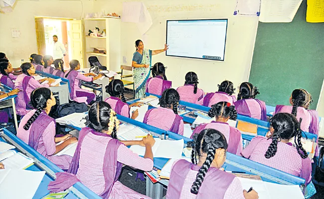 CM Jagan radical reforms in Govt Schools education with English Medium - Sakshi