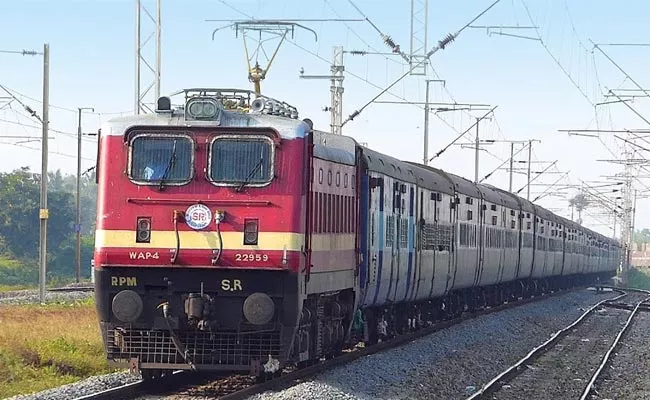 Many Trains Cancelled In South Central Railway Region - Sakshi