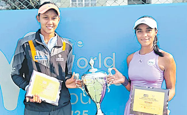 Indian pair Srivalli Rashmika Bhamidipati Vaidehi Chaudhary won - Sakshi
