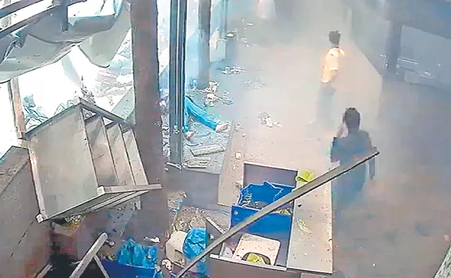 Bengaluru Rameshwaram Cafe Blast in 10 injured, UAPA case registered - Sakshi
