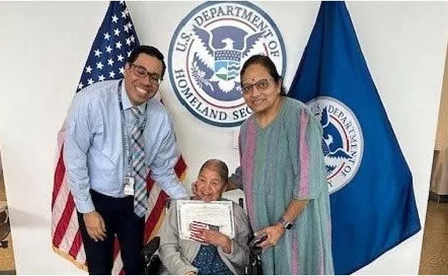 Indian Woman Got American Citizenship In The Age Of 99 - Sakshi