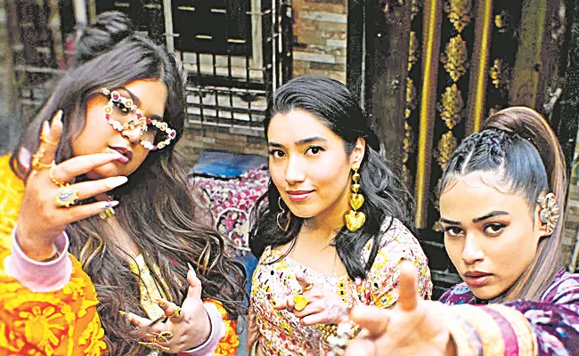 Natania Lalwani, Subhi And Shalmali Kholgade's New Song From Desi Thrill Music Band