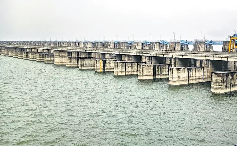 Kaleswaram barrages are being repaired on war footing