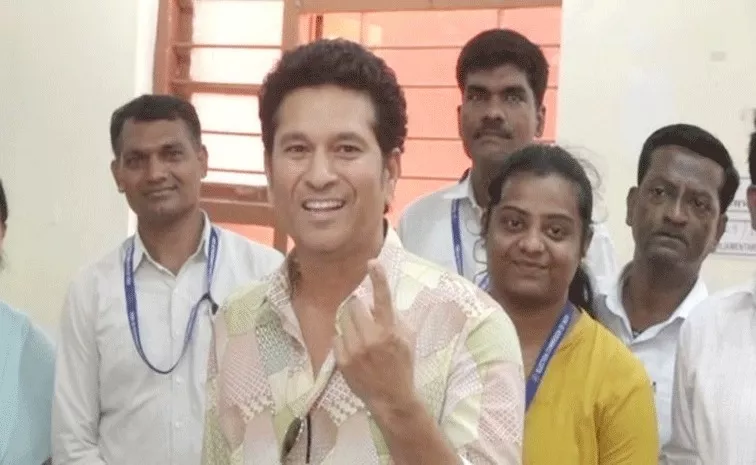 Sachin Tendulkar, Suryakumar Yadav and Ajinkya Rahane cast vote in mumbai