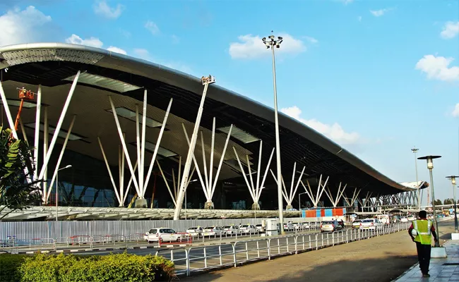 BIAL suspends entry fee for arrival pickup lanes at Kempegowda Airport after protests