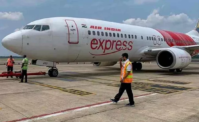 AirIndia Express cancelled more than 70 flights due to a mass sick leave by its senior crew member