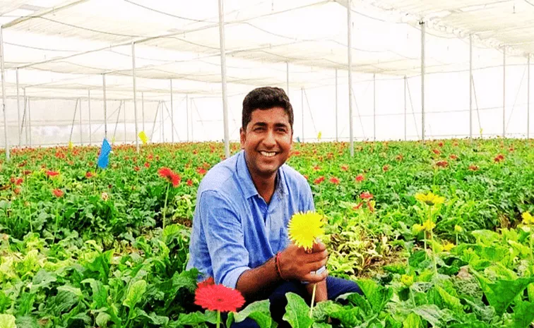 Microsoft engineer quits Rs 80L job to start flower farming now earns in crores