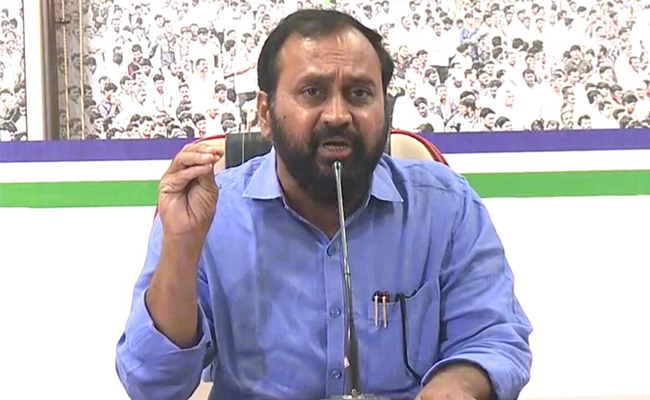 ‘పార్క్‌ హయత్‌లో గడిపే తండ్రీ కొడుకులకు ఏం తెలుసు’ | YSRCP MLA Alla ...