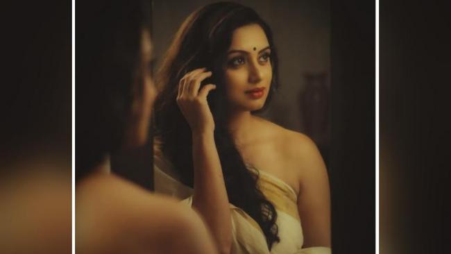 నిర్మాతకు దిమ్మతిరిగి పోయిందిగా..! | Shruti Marathe Has A Stinging ...