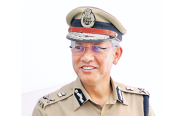 డీజీపీగా గౌతమ్‌ సవాంగ్‌ | RP Thakur shunted And Gautam Sawang is new ...
