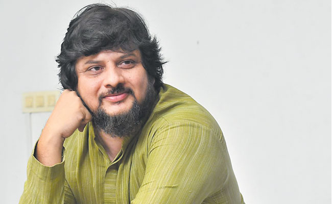 Sure Reddy 'సైరా నరసింహారెడ్డి' నాకో పుస్తకం | Director Surender Reddy Interview ...
