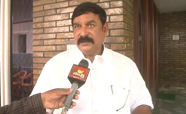 ఆ బురద మాకు కూడా అంటిస్తారా? | AP ESI SCAM: Vishnu Kumar Raju Condemns ...